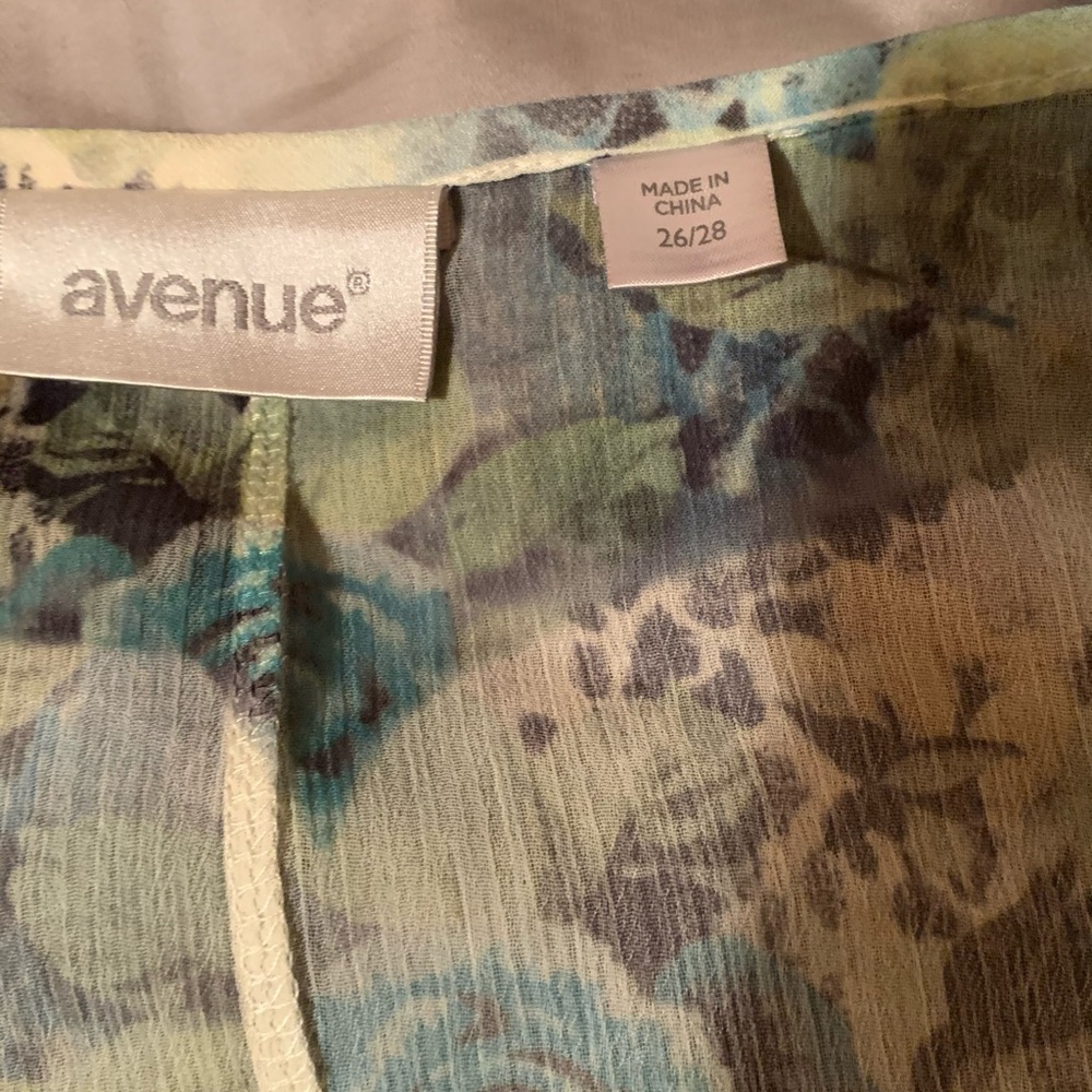 print blouse - Picture 2 of 6